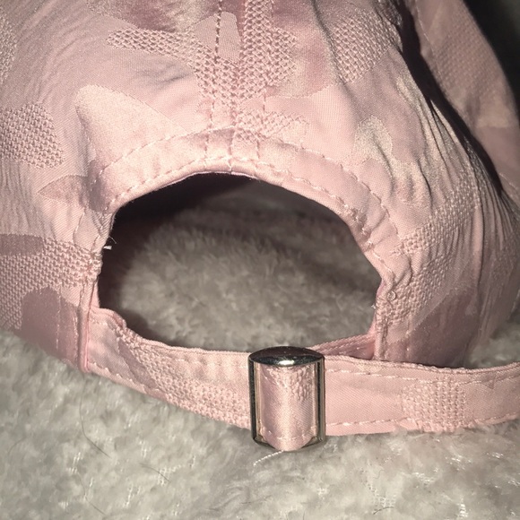 Bling Camo Baseball Cap - Picture 3 of 4